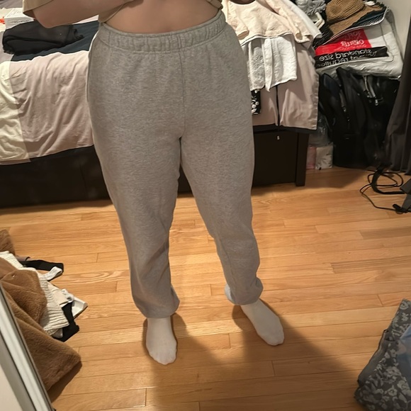 Aritzia TNA - COZY FLEECE MEGA SWEATPANT - Picture 2 of 3